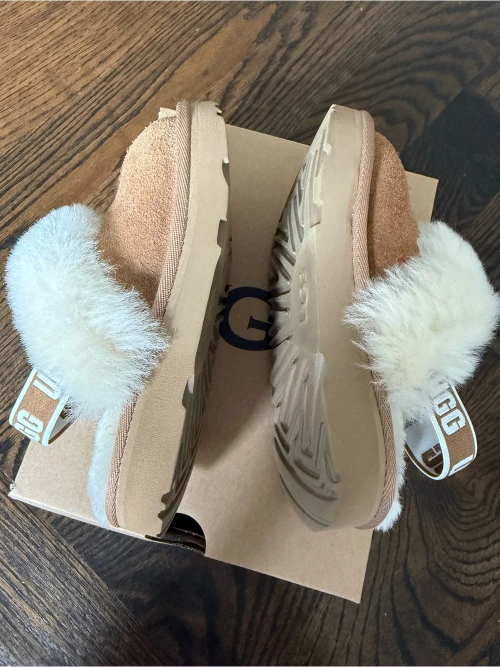 UGG excellent only